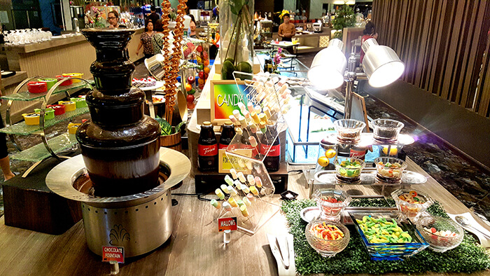 甜點吃到飽,巧克力熔漿