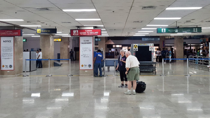 cebu-airport-arrive-003