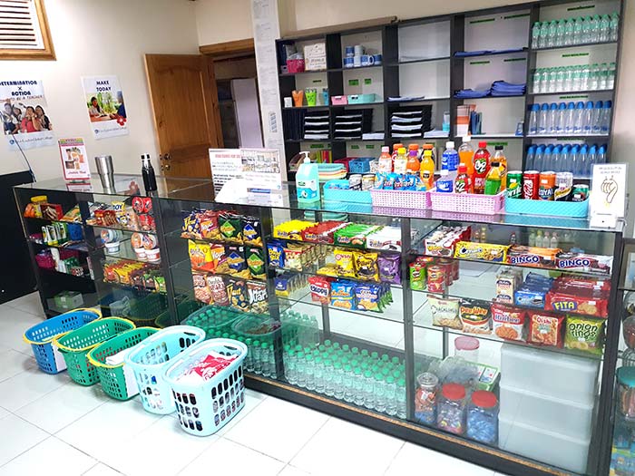 雜貨鋪,零食,泡麵,藥品,水