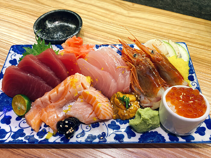京匠鰻川生魚片, 生魚丼, 豪華海鮮丼 京匠鰻川生魚片, 生魚丼, 豪華海鮮丼