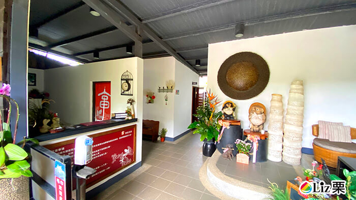 泡腳池,服務櫃檯