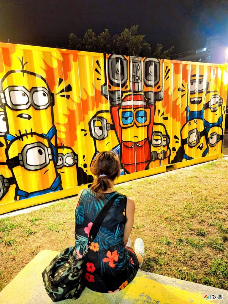 台北夜晚不無聊【大稻埕碼頭貨櫃市集】越夜越美麗,慢步在浪漫異國氛圍的彩色貨櫃市集中