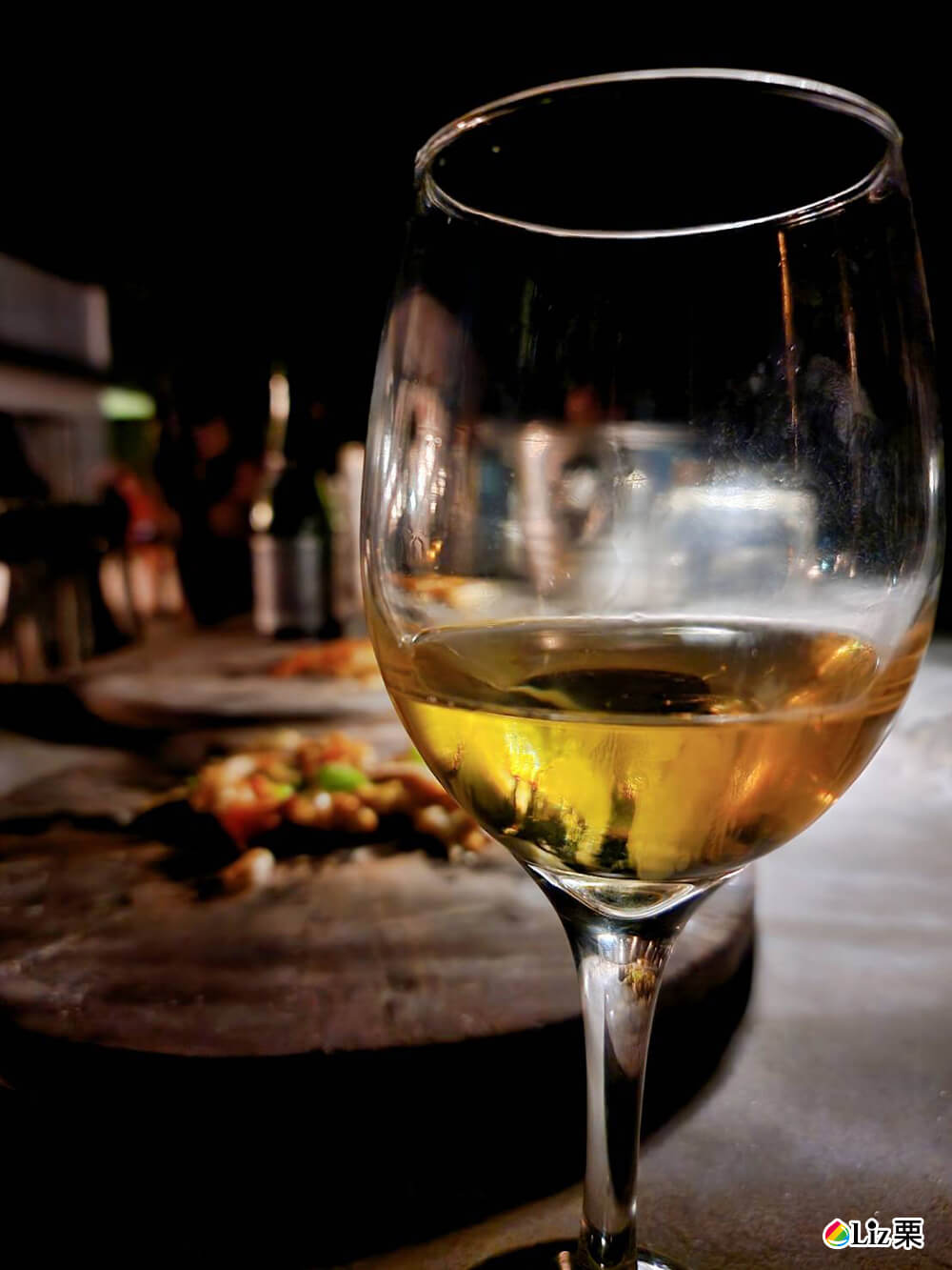 宿霧夜景,LA VIE IN THE SKY