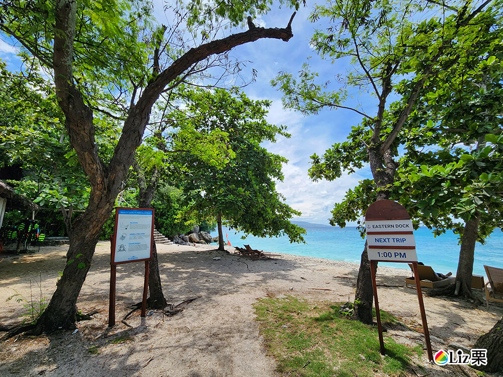 蘇米農島接駁船隻