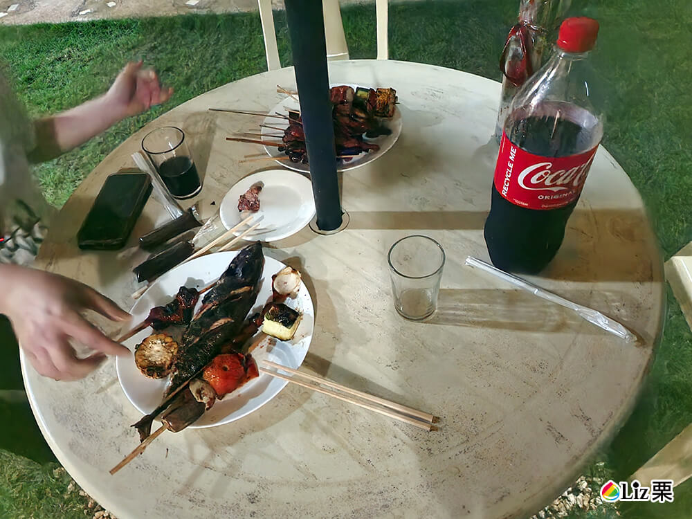 薄荷島旅遊時光,街頭BBQ